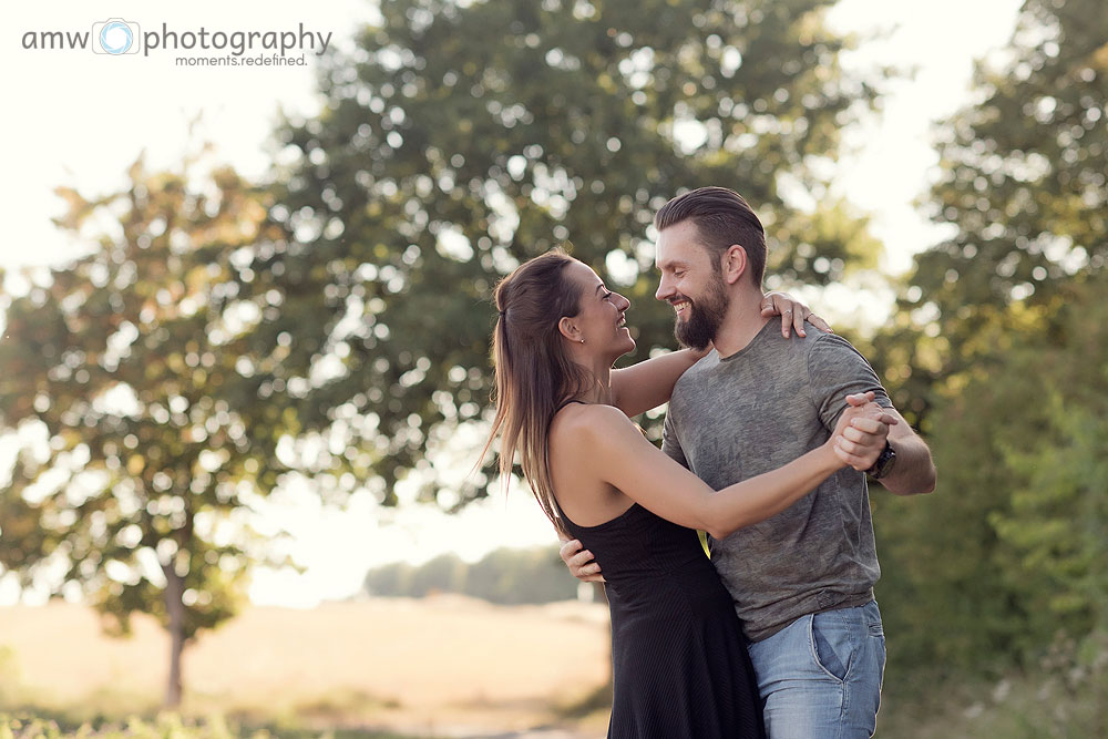 homestory engagement shooting bilder paarbilder fotograf nidderau frankfurt hochzeitsfotografin hanau bad vilbel