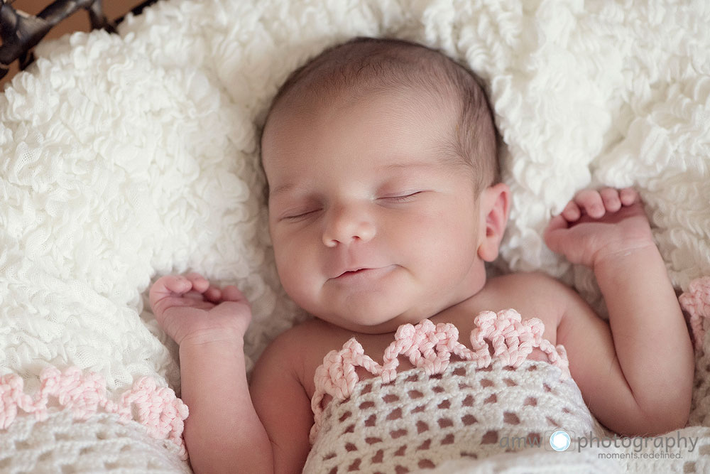neugeborenenfotografie hanau frankfurt hebamme finden babybilder babyfotografin nidderau