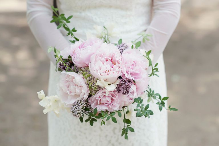 Brautstrauß Hochzeitsstrauß mauve /weiß Blumenstrauß Hochzeit 