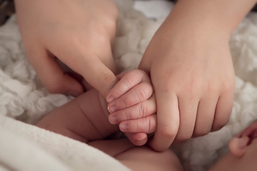 babybilder babyfotograf kinderfotograf frankfurt nidderau bruchköbel fotografin neuberg kinderhände