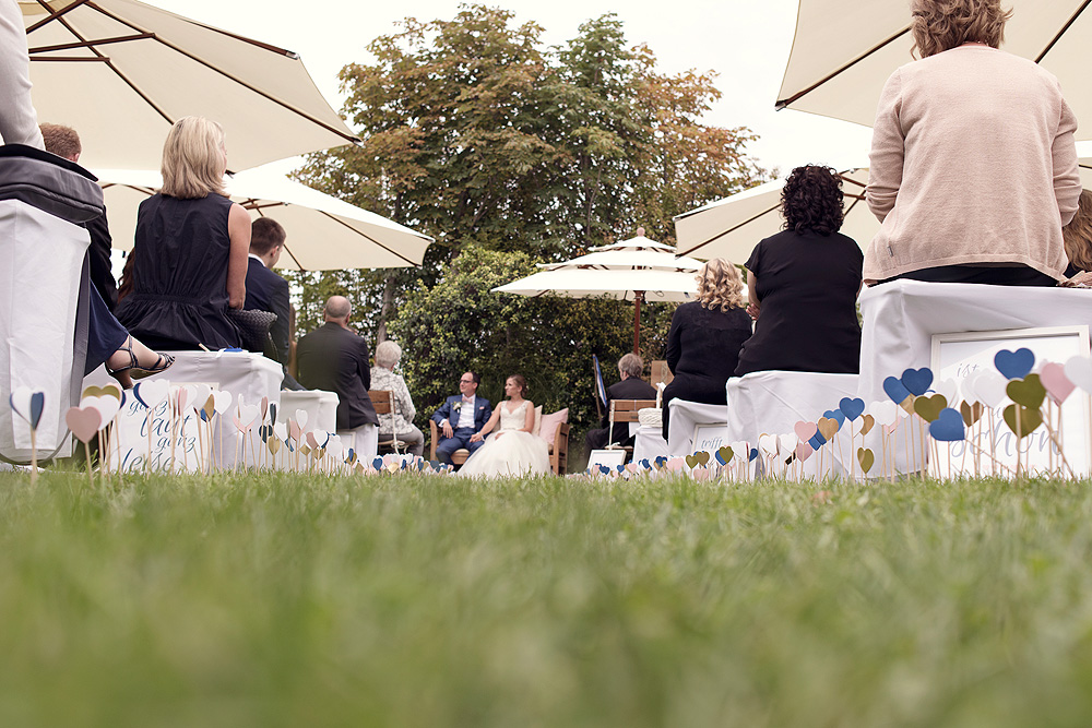 heiraten in frankfurt hochzeitslocation glashaus karben freie trauung standesamt brautpaar hochzeitsdeko 