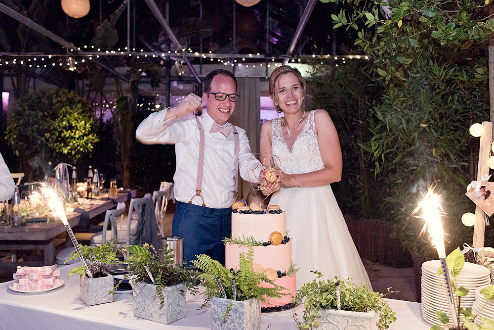 hochzeitstorte cafe einzig bad vilbel heiraten in frankfurt hochzeitslocation glashaus karben freie trauung standesamt brautpaar hochzeitsdeko 