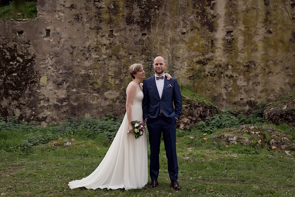 hochzeitsfotograf frankfurt brautpaar wiesbaden heiraten in hessen standesamt freie trauung coronahochzeit kleine feier