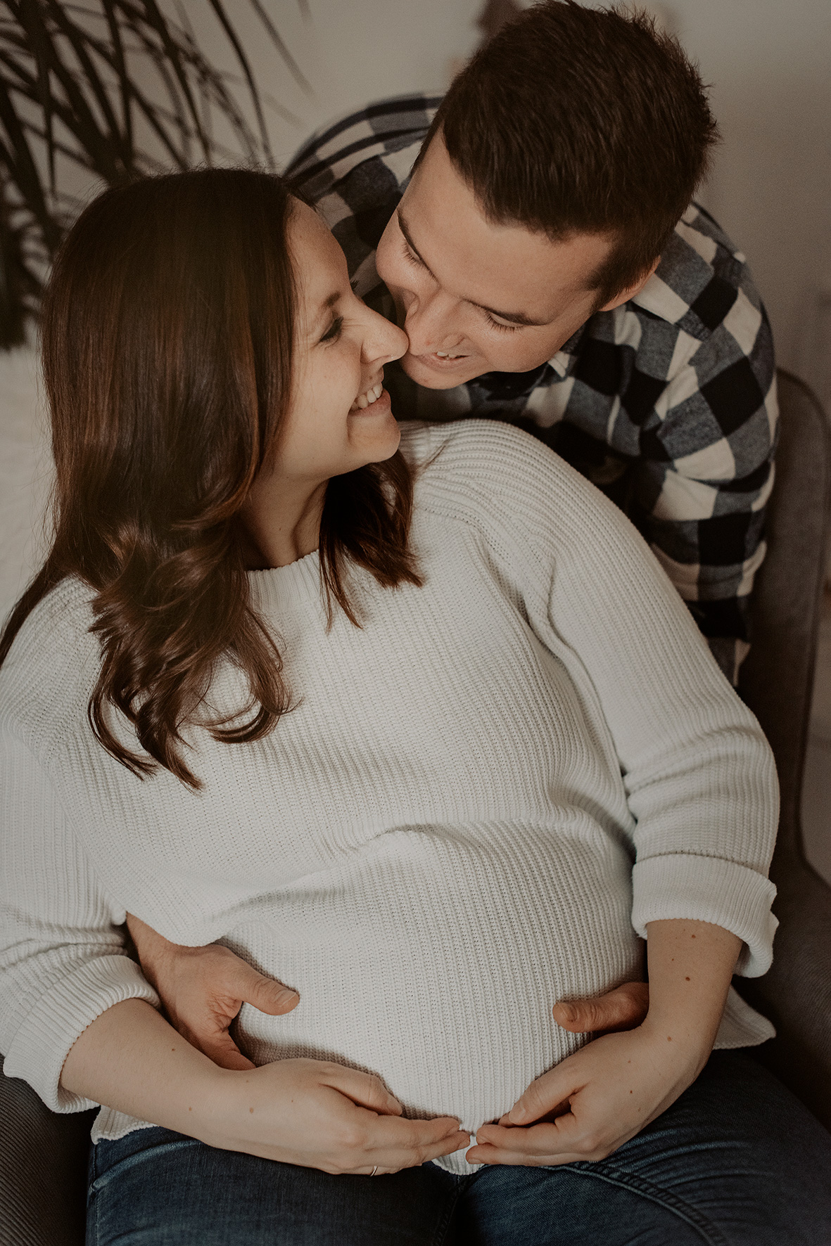 schwangerschaftsbilder frankfurt fotograf hessen bauchbilder liebe im bauch baby babybilder homestory fotografin nidderau