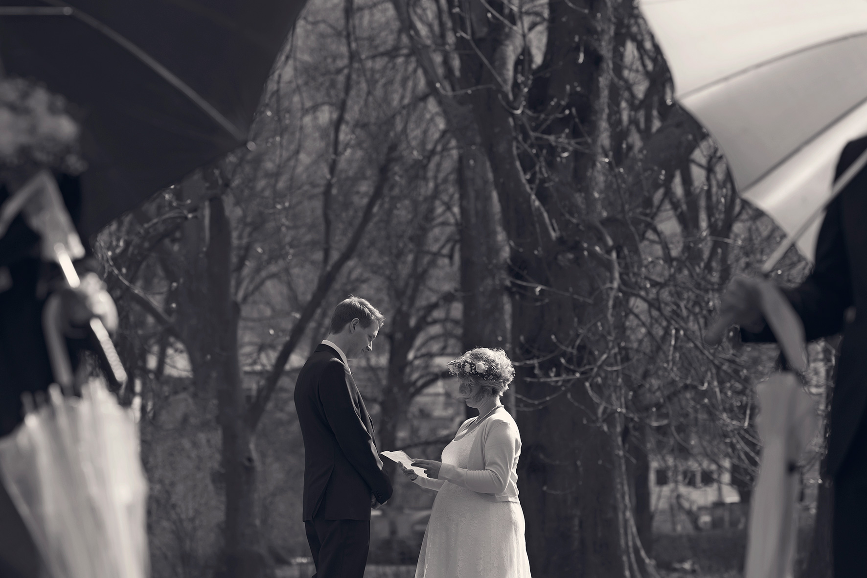 heiraten in frankfurt hessen hochzeitsfotografin hochzeitsbilder standesamt persönlich getsalten