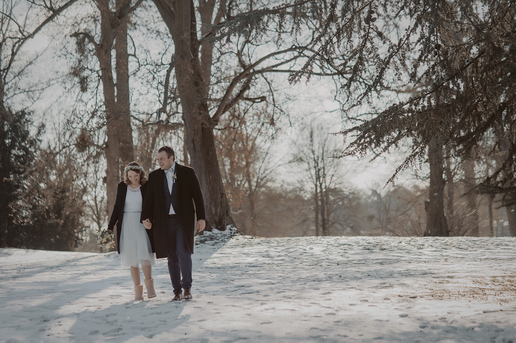 standesamt hanau schloss philippsruhe winterhochzeit heiraten hochzeitsfotografin nidderau winterbraut schnee