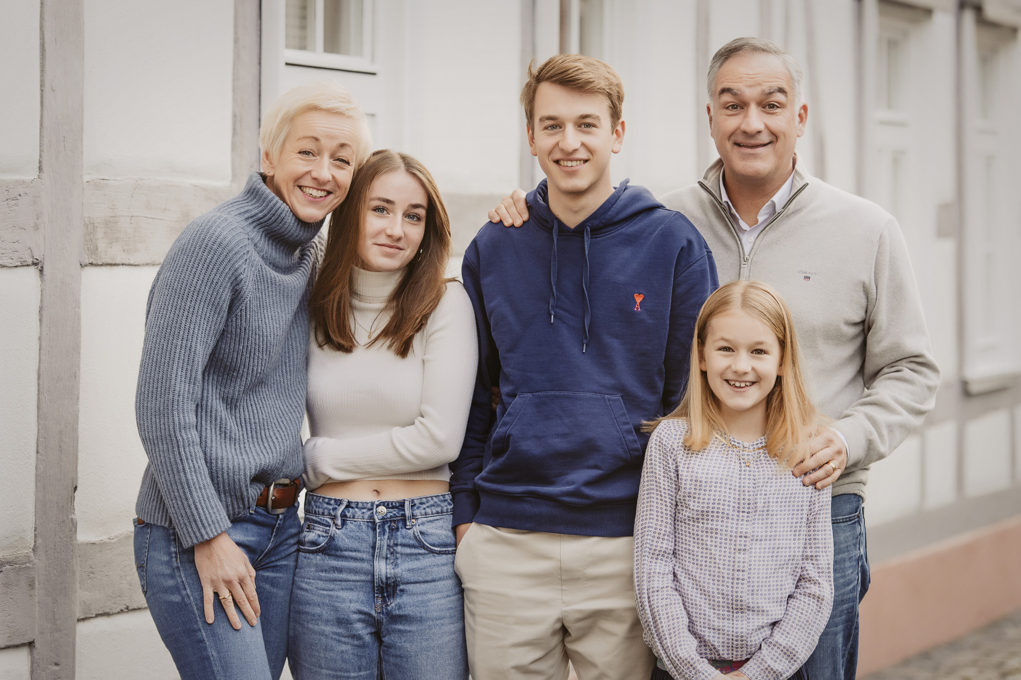 familienbild teenager hanau florstadt oberursel kinderfotografin 