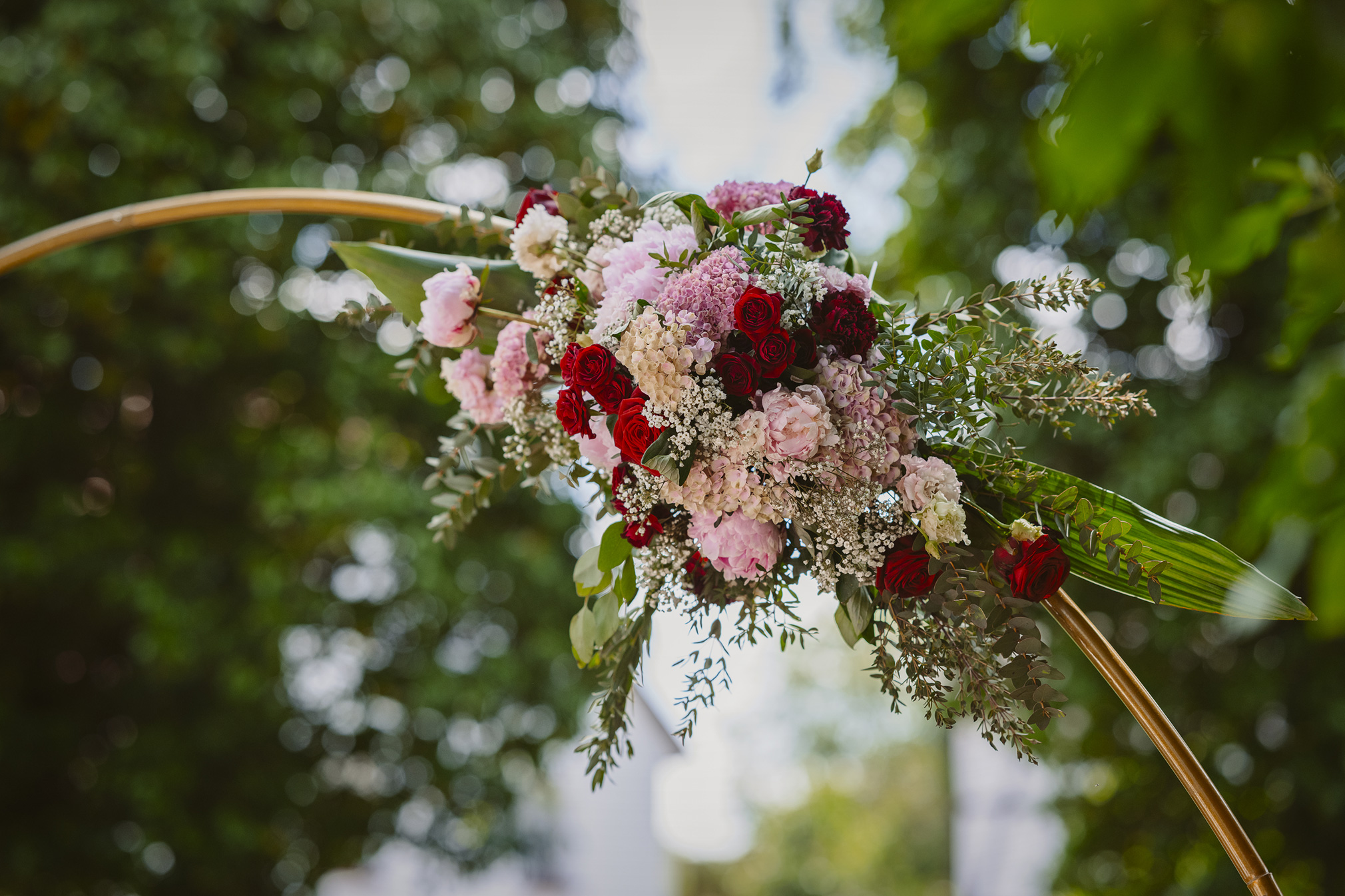 blumenschmuck blumendeko hochzeitsfloristik Hochzeit frankfurt fotografin ranstadt wetterau heiraten in hessen brautpaar brautstrauss hochzeitsdeko freie trauung standesamt Hochzeitslocation Schloss romrod trauredner thomas Hoffmann