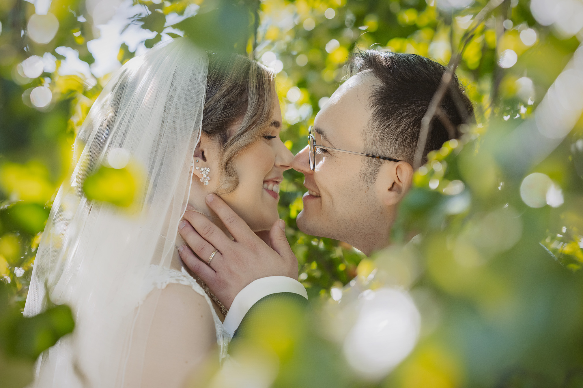 Hochzeit frankfurt fotografin ranstadt wetterau heiraten in hessen brautpaar brautstrauss hochzeitsdeko freie trauung standesamt Hochzeitslocation Schloss romrod trauredner thomas Hoffmann