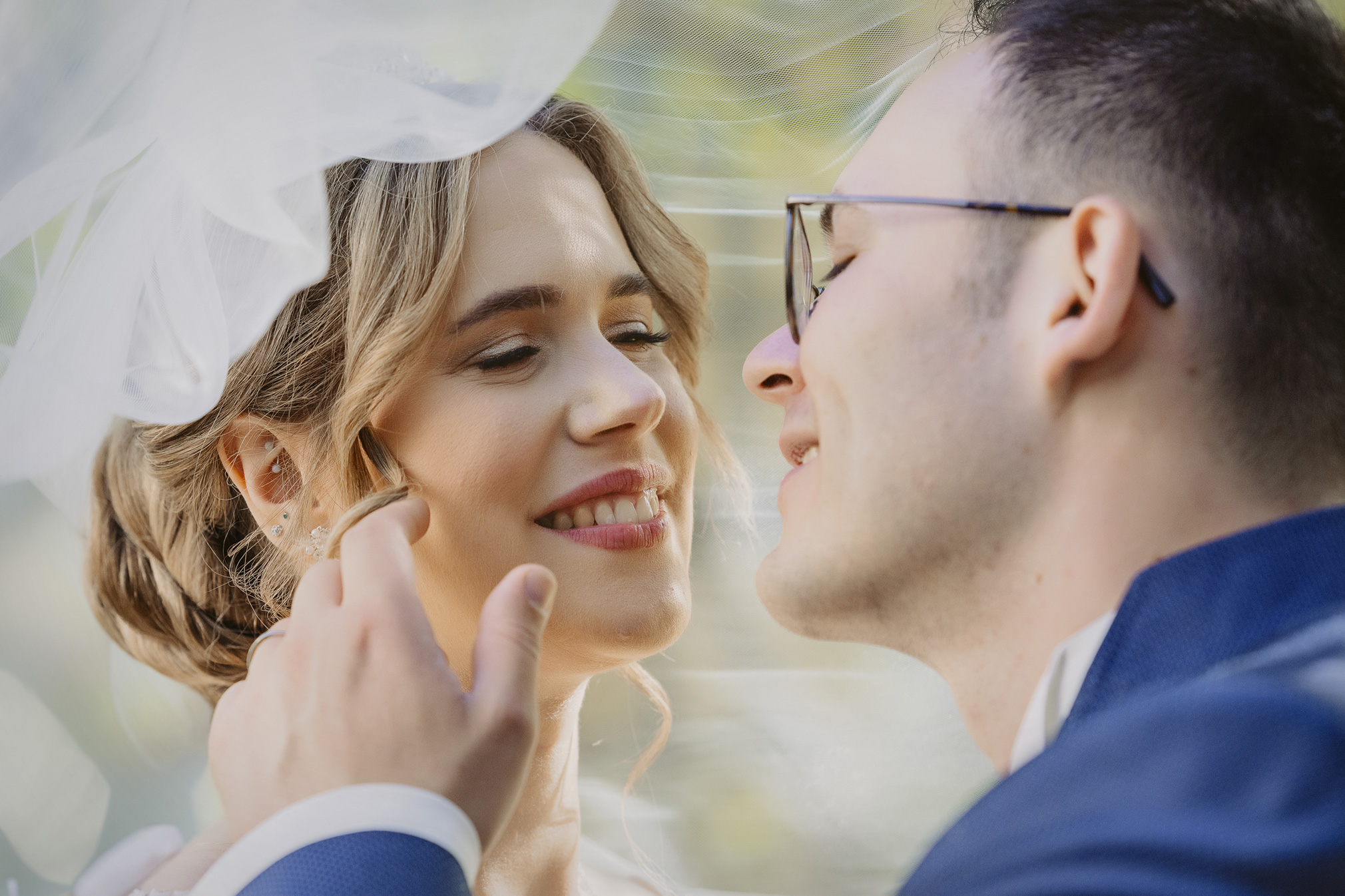 Hochzeit frankfurt fotografin ranstadt wetterau heiraten in hessen brautpaar brautstrauss hochzeitsdeko freie trauung standesamt Hochzeitslocation Schloss romrod trauredner thomas Hoffmann