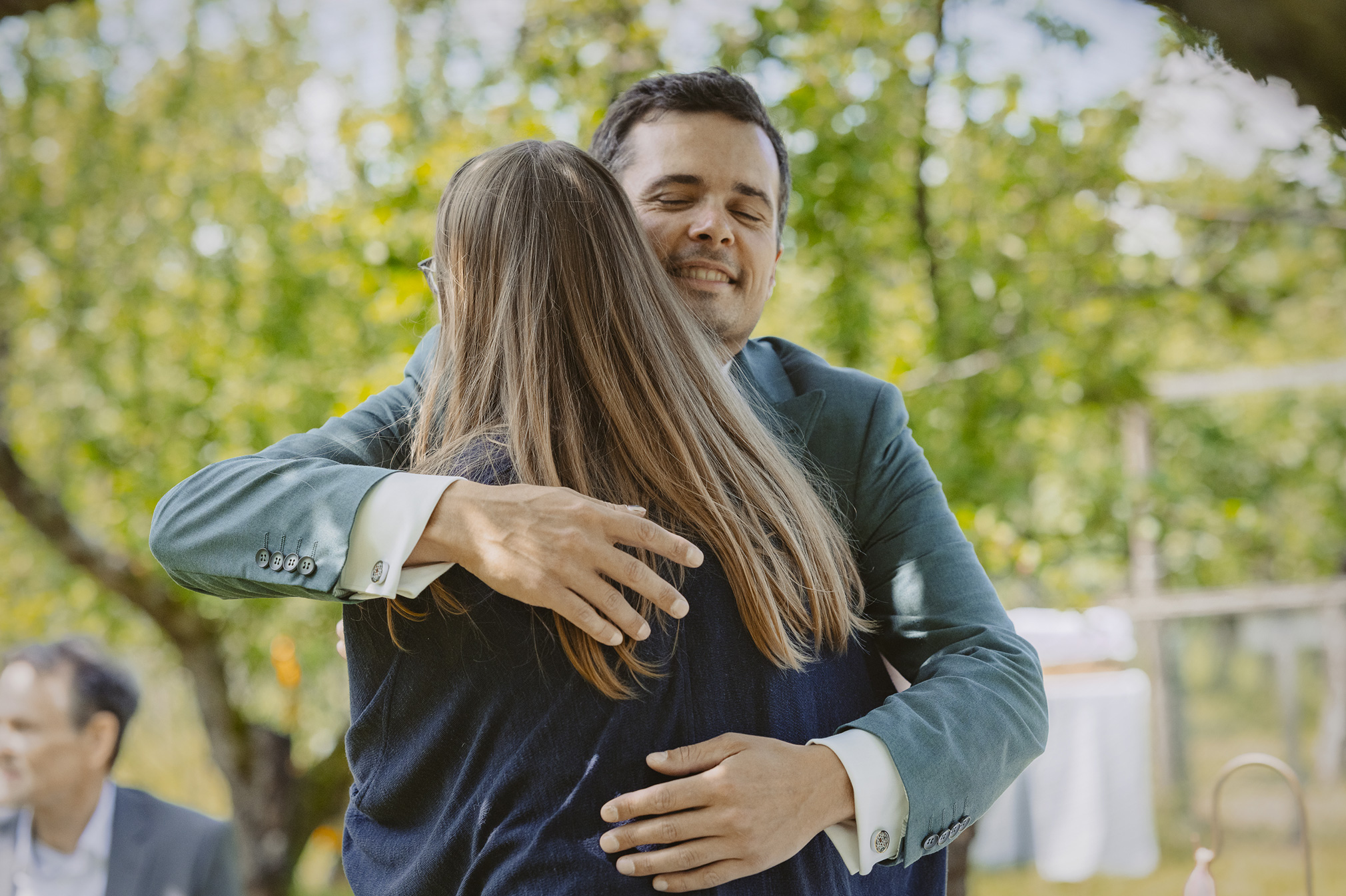 Hochzeit frankfurt fotografin ranstadt wetterau heiraten in hessen brautpaar brautstrauss hochzeitsdeko freie trauung standesamt obsthof am steinberg obsthof schneider frankfurt nieder erlenbach hochzeitslocation 