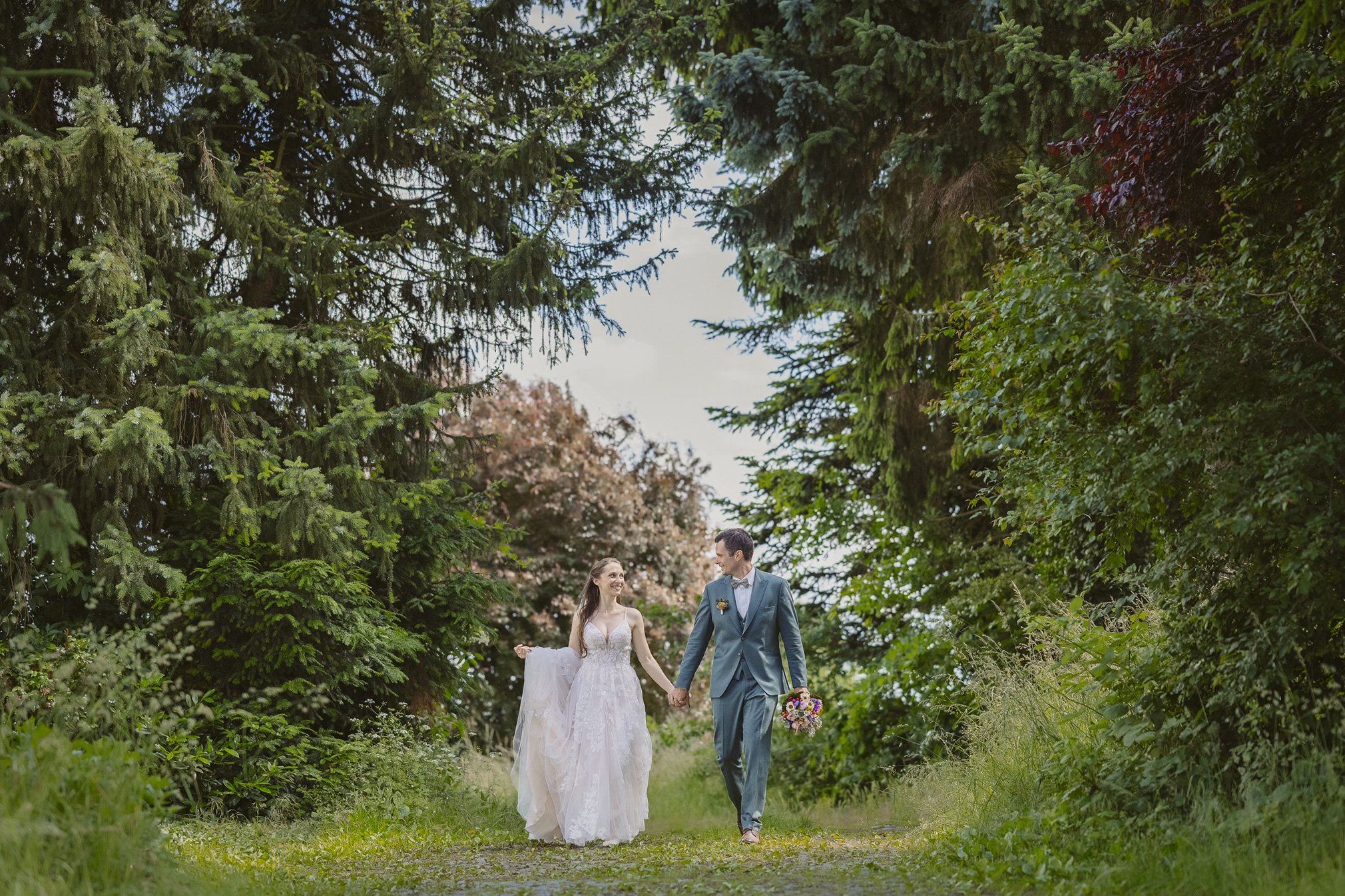 Hochzeit frankfurt fotografin ranstadt wetterau heiraten in hessen brautpaar brautstrauss hochzeitsdeko freie trauung standesamt obsthof am steinberg obsthof schneider frankfurt nieder erlenbach hochzeitslocation 