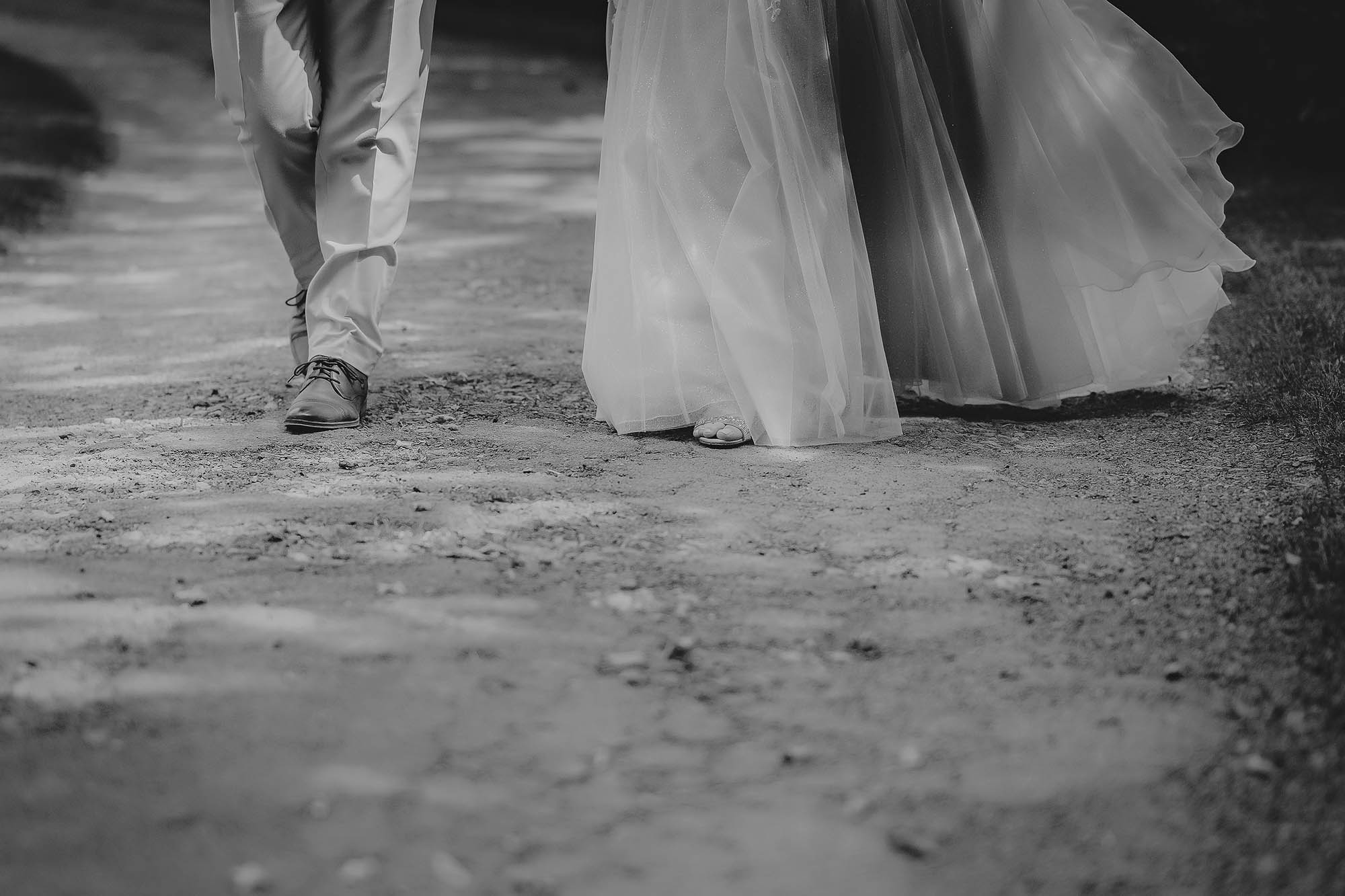 hochzeit heiraten hessen frankfurt hochzeitslocation weingut weidenmühle flörsheim freie trauung brautpaarbilder erster blick first look hochzeitsfotografin wetterau ranstadt florstadt altenstadt