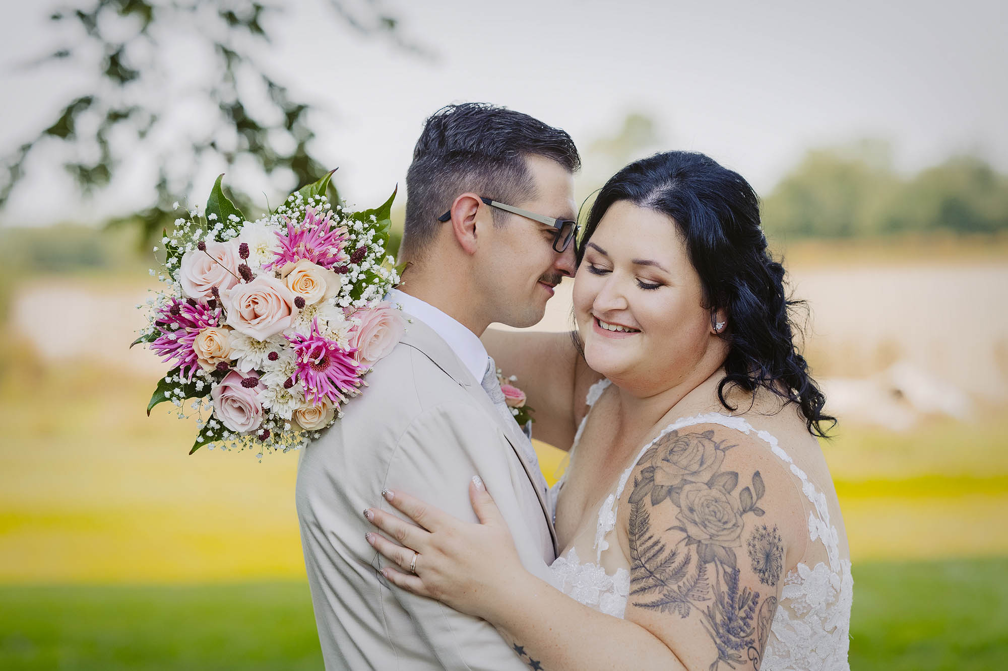 hochzeit heiraten hessen frankfurt hochzeitslocation weingut weidenmühle flörsheim freie trauung brautpaarbilder erster blick first look hochzeitsfotografin wetterau ranstadt florstadt altenstadt