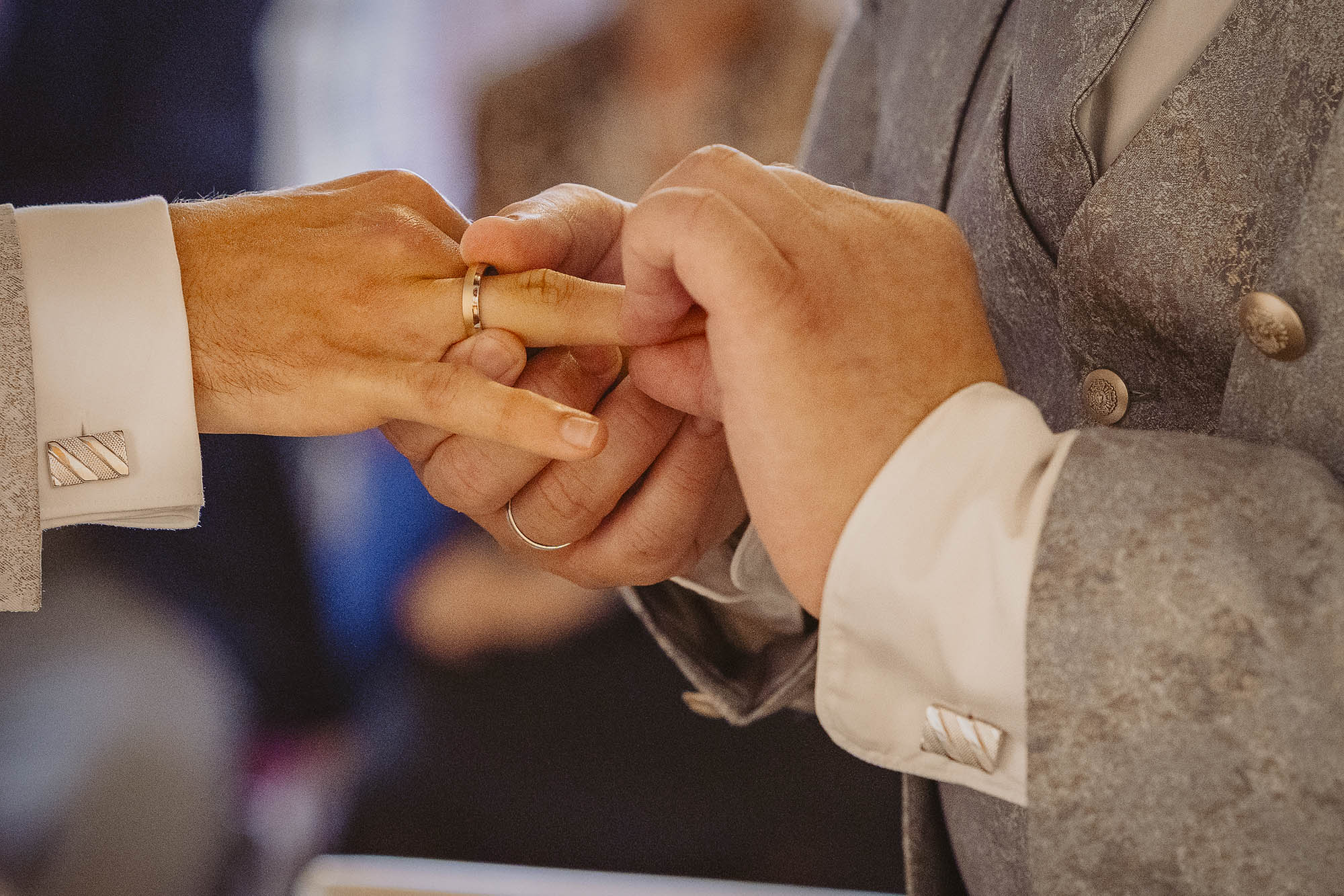 hochzeit standesamt hessen alzenau burg hochzeitslocation alte kaserne münster hochzeitspaar gleichgeschlechtliches Paar queere Hochzeit LGBTIQ Ehe für alle