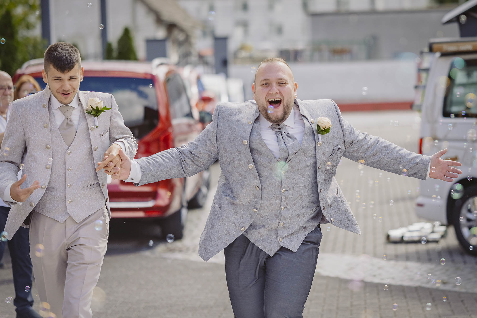 hochzeit standesamt hessen alzenau burg hochzeitslocation alte kaserne münster hochzeitspaar gleichgeschlechtliches Paar queere Hochzeit LGBTIQ Ehe für alle