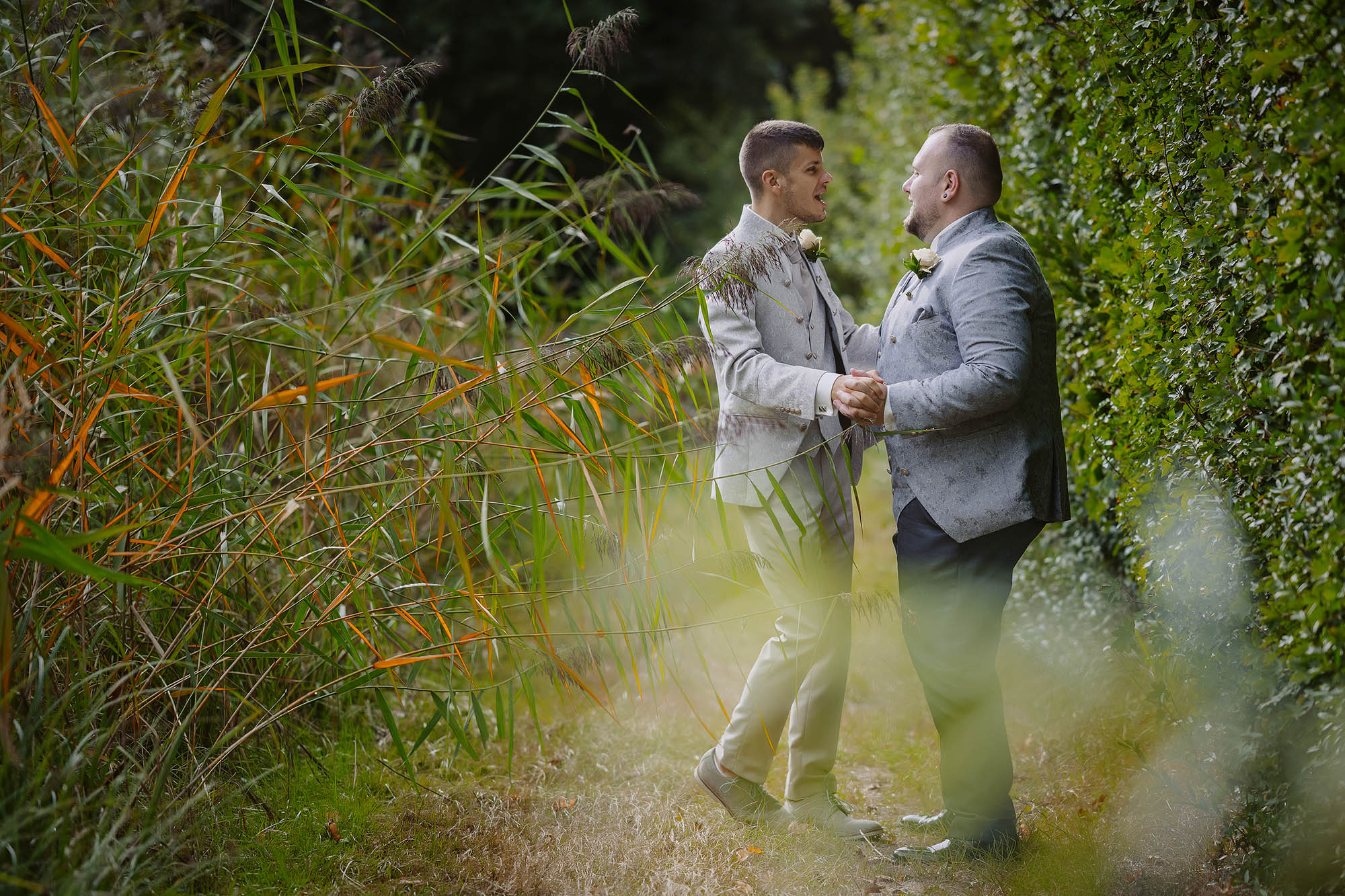 hochzeit standesamt hessen alzenau burg hochzeitslocation alte kaserne münster hochzeitspaar gleichgeschlechtliches Paar queere Hochzeit LGBTIQ Ehe für alle