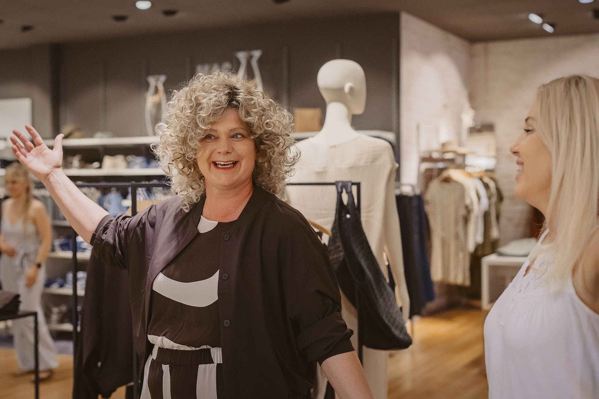 Vielhaarmony Linsengericht Belmodi Gründau Fotoshooting frauen Krebserkrankung fotografin ranstadt wetterau feier das Leben perücke