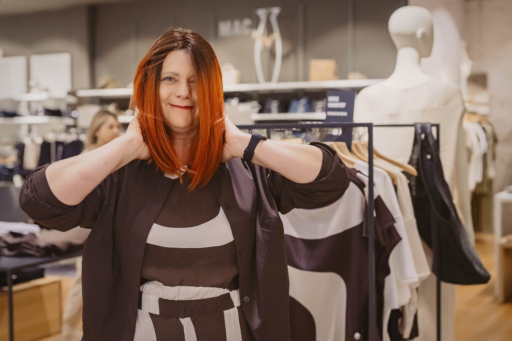 Vielhaarmony Linsengericht Belmodi Gründau Fotoshooting frauen Krebserkrankung fotografin ranstadt wetterau feier das Leben perücke